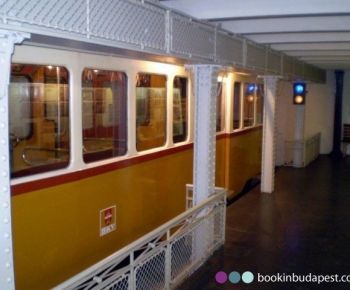 Vagones en el Museo Subterráneo de Ferrocarriles del Milenario, Budapest
