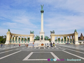 Площадь Героев с памятником Миллениум