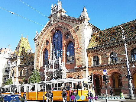 Tranvía 49 en Mercado Central de Budapest