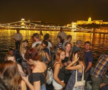 Partyschifffahrt Budapest auf der Donau