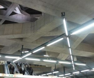 Metro 4 Fővám square