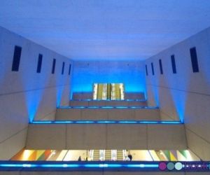 M4 Móricz Zsigmond square station