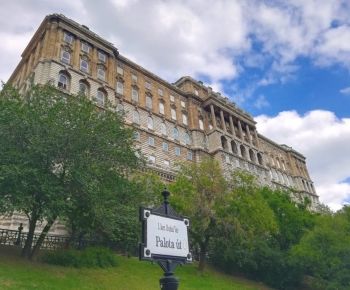 Bibliothèque Nationale Széchényi, côté arrière du bâtiment