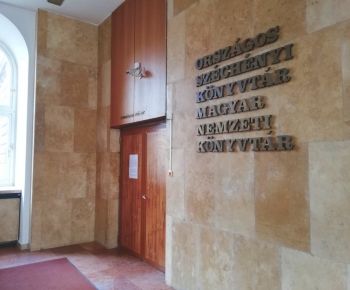 Bibliothèque Nationale Széchényi, entrée intérieure
