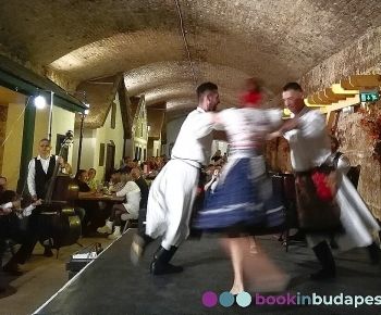 Budapest diner folklorique avec guide privé