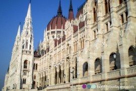 Au cours de la visite culturelle nous visitons le Parlement, l’Opéra et la Basilique Saint Étienne - Parlement hongrois