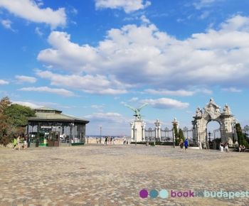 Piazza San György, Statua Turul, Funicolare, Funicolare Budapest, Funicolare del Castello di Buda, Budavári Sikló