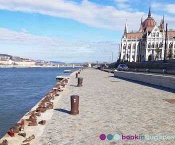 Scarpe sulle rive del Danubio Budapest