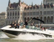 Speedboat tour in Budapest