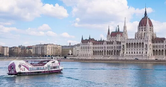 Crucero turístico en Budapest - Paseo en barco por Budapest