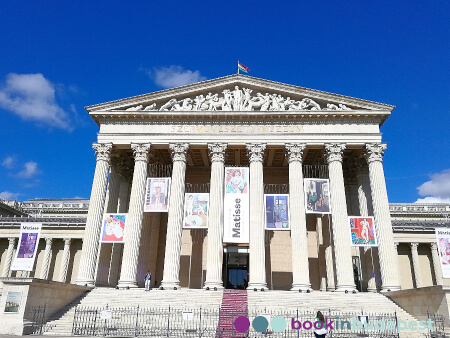 Museo de Bellas Artes, Budapest, entrada