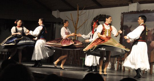 Folklór bemutató vacsorával