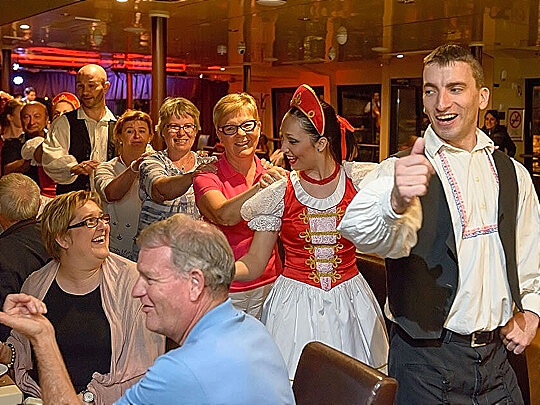 Dinner Cruise with Folklore Show