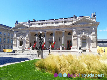 Garde Royale, Garde Royale château de Buda, Palais de la Garde Royale