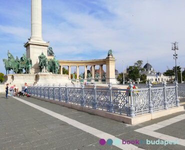 Millenniumsdenkmal Budapest, Denkmal der Helden