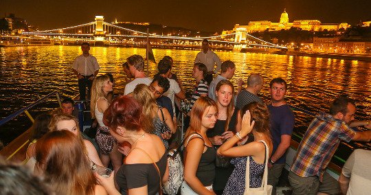 Party in crociera a Budapest sul Danubio