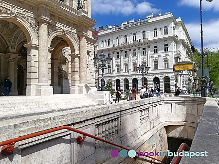 Métro historique de Budapest à l'Opéra, Avenue Andrássy