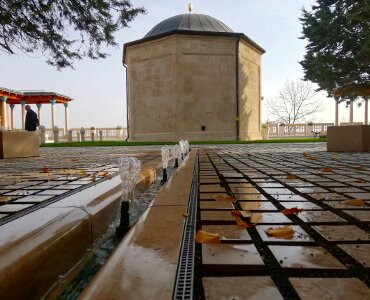 Tomb of Gül Baba, Budapest